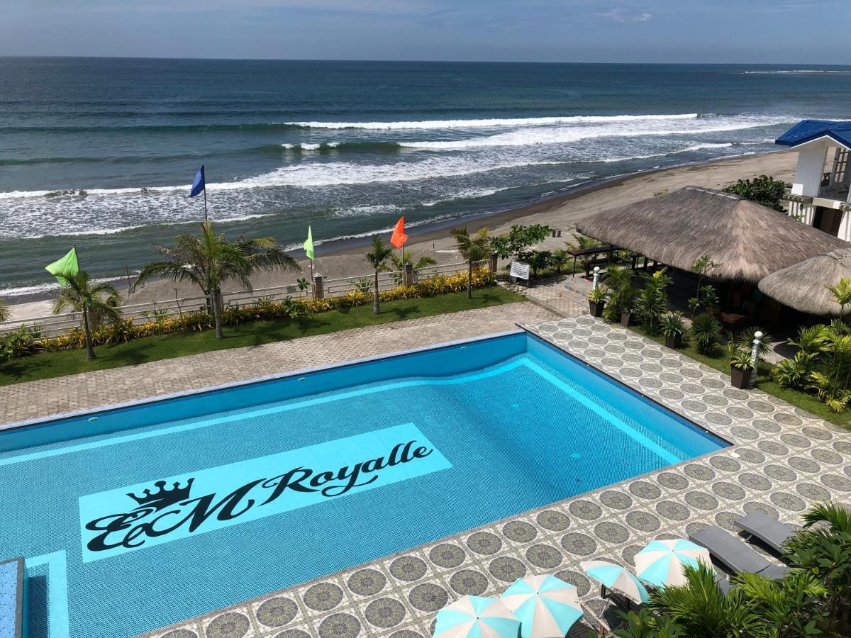 Em Royalle Hotel & Beach Resort Сан Хуан Екстериор снимка