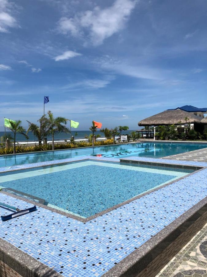 Em Royalle Hotel & Beach Resort Сан Хуан Екстериор снимка